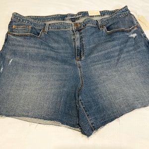 Vintage Thread denim shorts size 26W